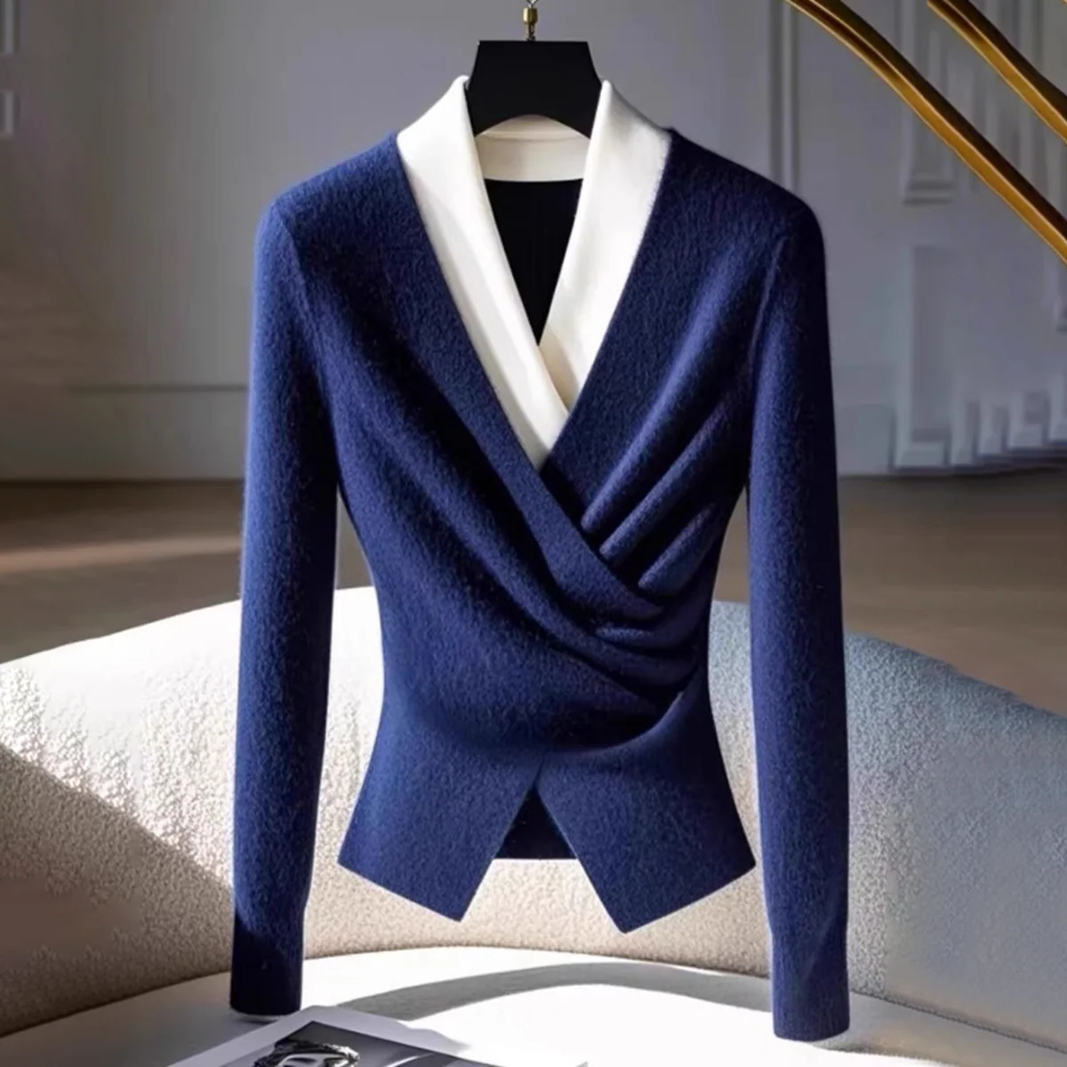 Zoruli Blue V-Neck Long Sleeve Sweater