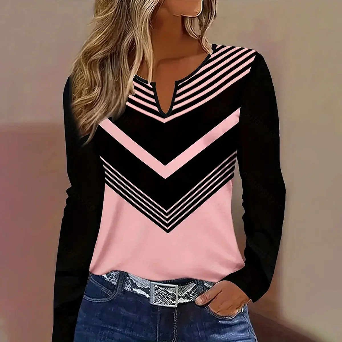 Zoruli Sweet V-Neck Long Sleeve Chevron Print Top